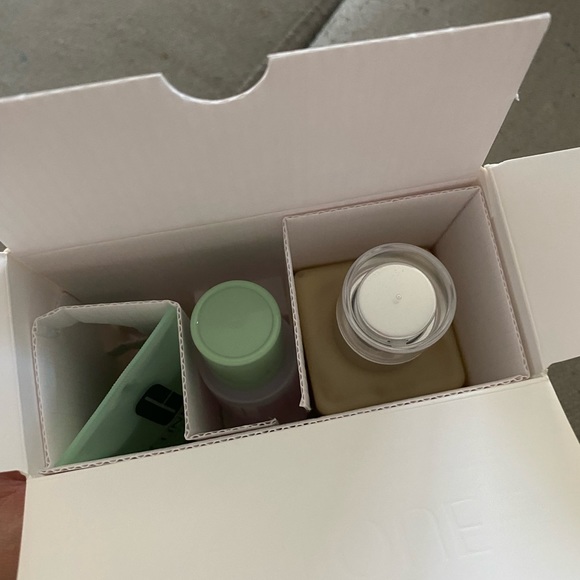 Clinique 3-Step Skincare System - Picture 5 of 6